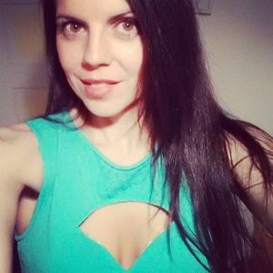 Meet your Posher, Angela